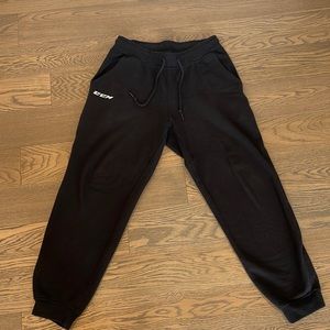 New CCM joggers men’s medium